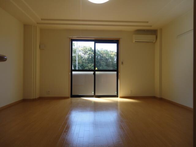 物件内観写真20　(洋室(エアコン・照明))