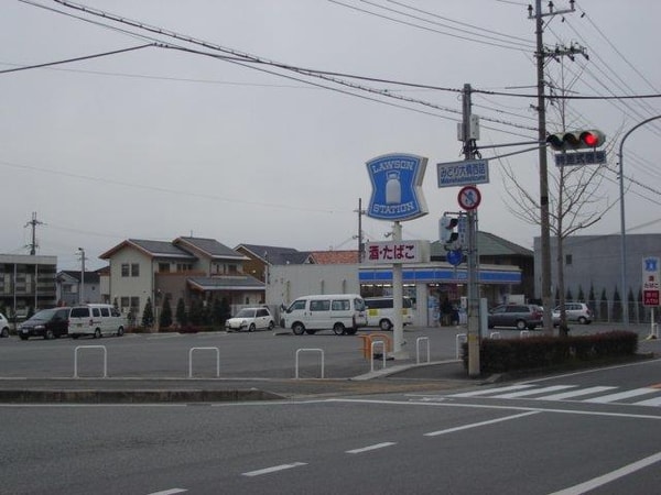 居室(ローソン滝野下滝野二丁目店まで446ｍ)