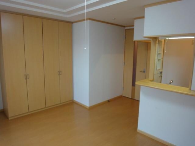 物件内観写真12　(リビング)