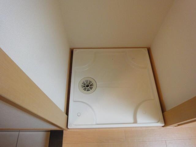 物件内観写真7　(室内洗濯機置場)