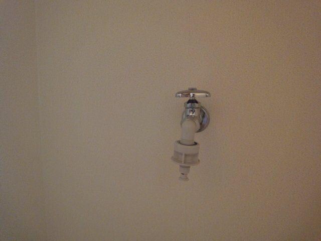 物件内観写真14　(洗濯水栓)