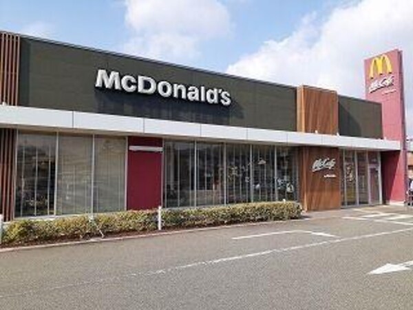 居室(マクドナルド １７３川西店まで800m)