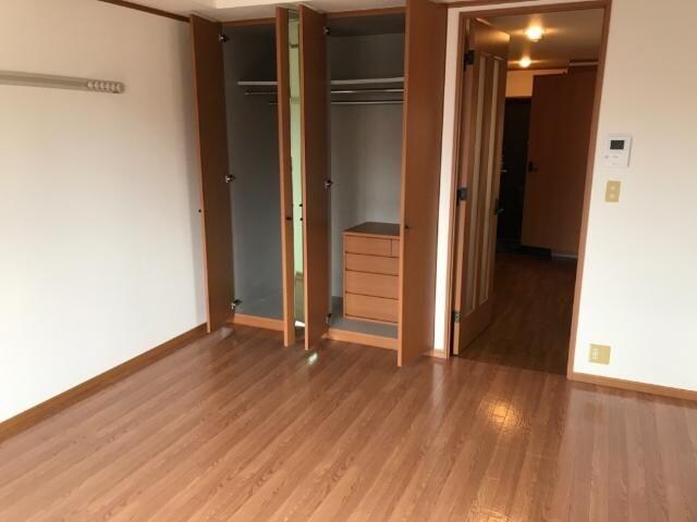 物件内観写真8　(洋室)