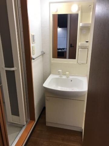 物件内観写真15　(洗髪洗面化粧台)