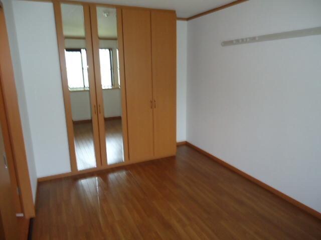 物件内観写真9　(寝室)