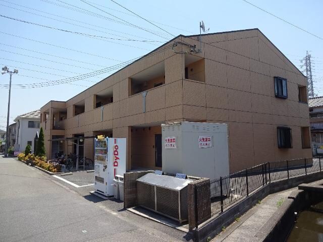 物件外観写真2　(外観写真（昼）)