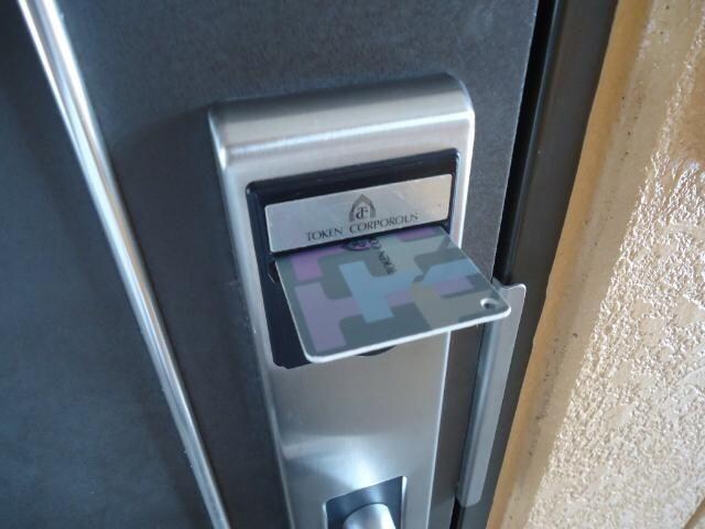 物件内観写真13　(カードキー)