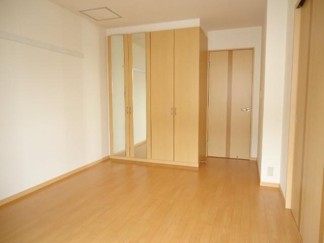 物件内観写真14　(洋室)