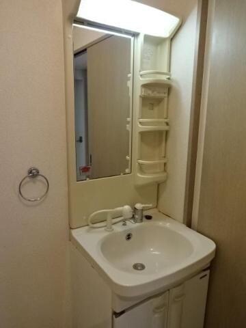 物件内観写真8　(洗髪洗面化粧台（イメージ）)