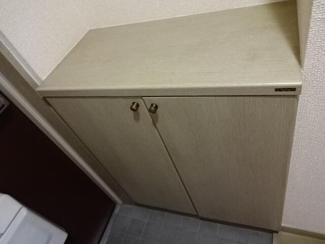 物件内観写真9　(下駄箱（イメージ）)