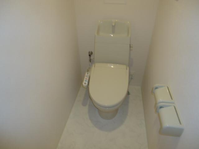 物件内観写真6　(トイレ)