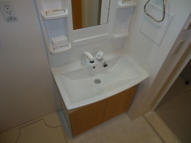 物件内観写真7　(洗面)