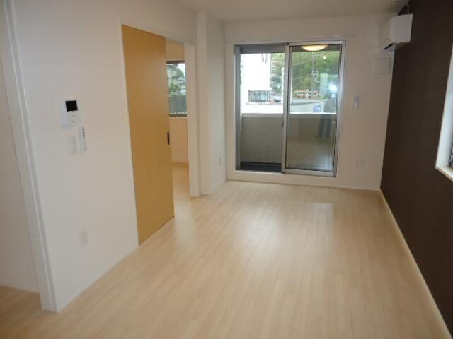 物件内観写真15　(リビング)