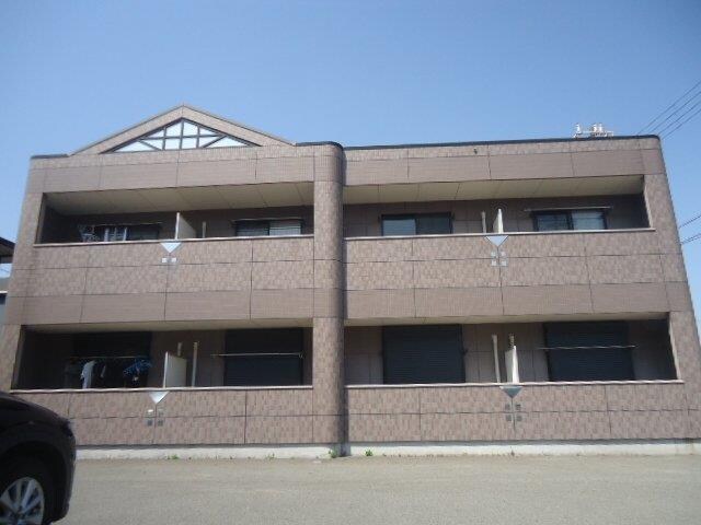 物件外観写真2　(外観写真（昼）)