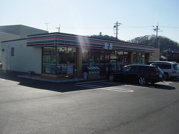 居室(コンビニまで640ｍ)