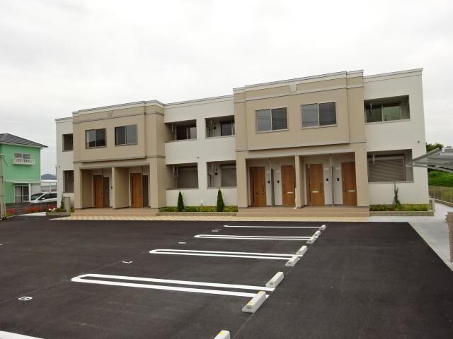 物件外観写真2　(外観写真（昼）)