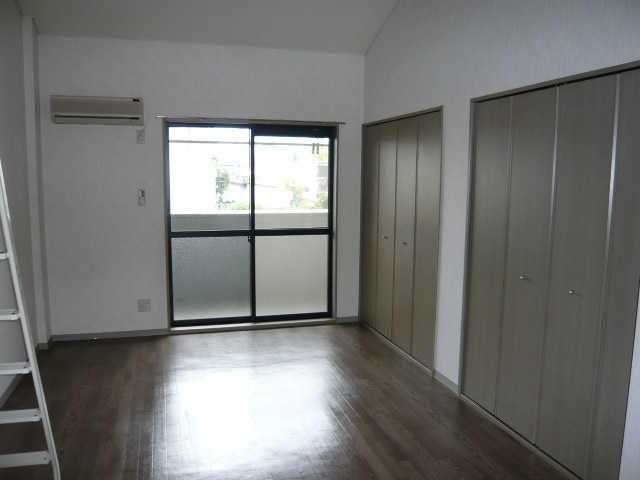 物件内観写真3　(洋室)