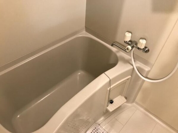 バス／シャワールーム等(バス／シャワールーム等)