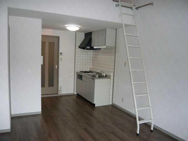 物件内観写真12　(洋室)