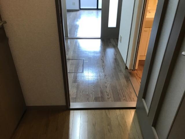 物件内観写真18　(廊下)