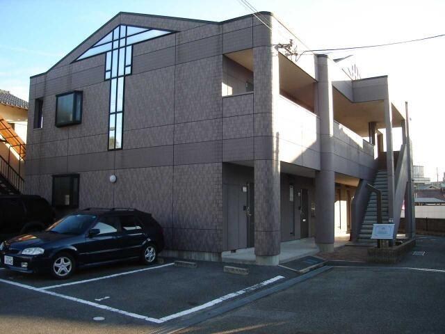 物件外観写真2　(外観写真（昼）)