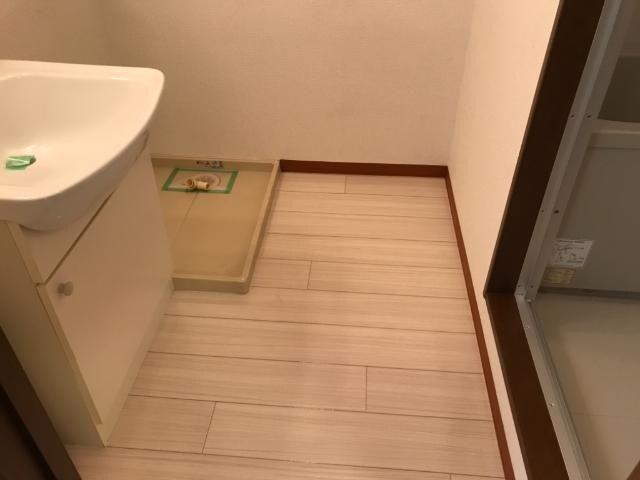 物件内観写真13　(脱衣所)