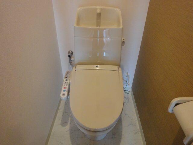 物件内観写真5　(シャワー付トイレ（イメージ）)