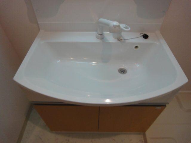 物件内観写真6　(洗髪洗面化粧台（イメージ）)