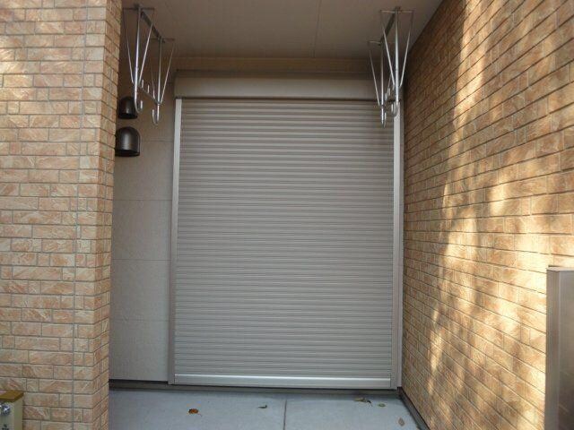 物件内観写真10　(窓シャッター（イメージ）)