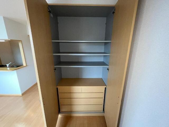 物件内観写真8　(収納)