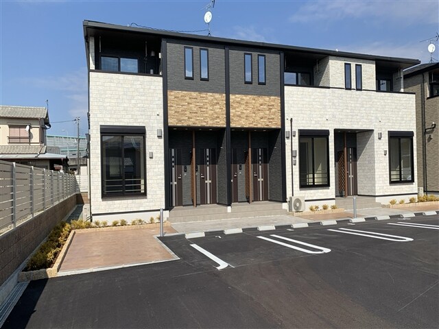 物件外観写真3　(ローソン龍野福田店まで110m)