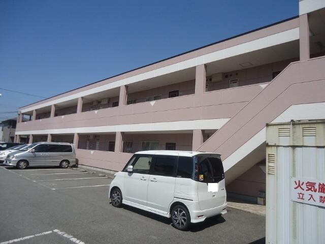 物件外観写真2　(外観写真（昼）)