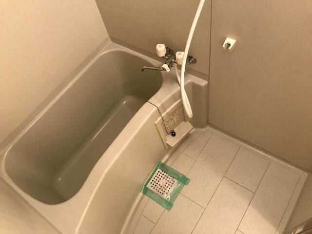 物件内観写真5　(隙間がなくカビも抑えやすいお風呂)