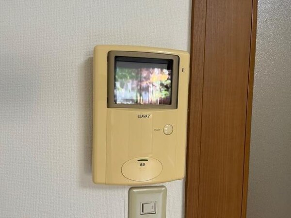 居室(カメラ付インターホン)