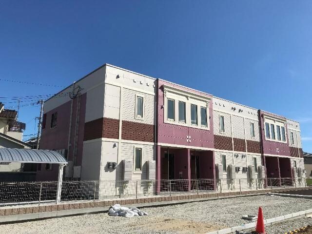 物件外観写真1　(外観写真（昼）)