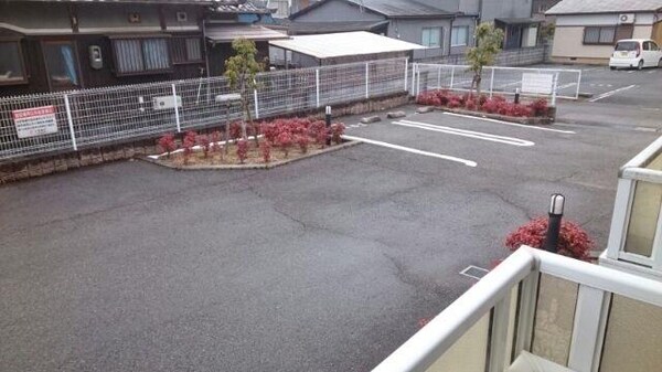駐車場・駐輪場