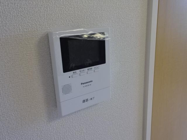 物件内観写真10　(カメラ付インターホン)