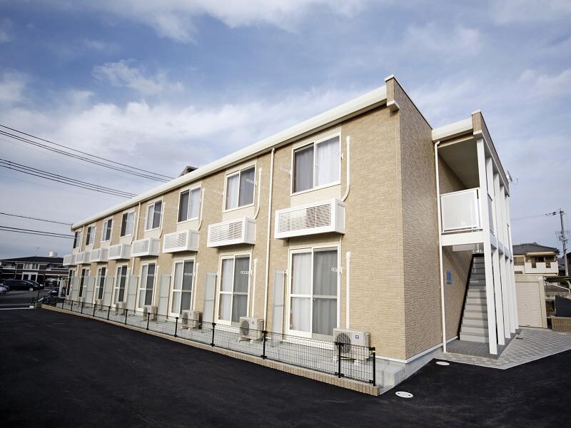 レオパレス魚住南の物件外観写真