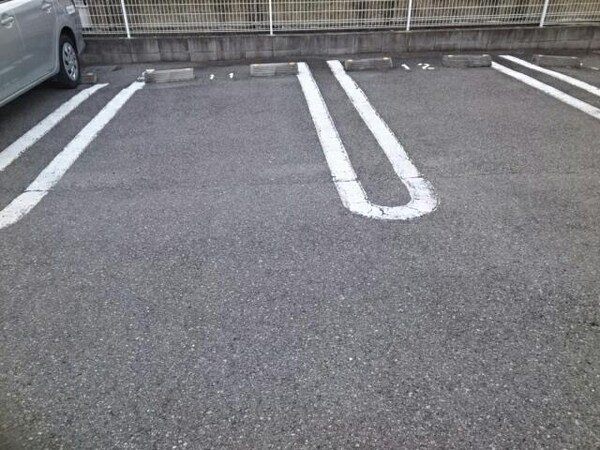 駐車場・駐輪場