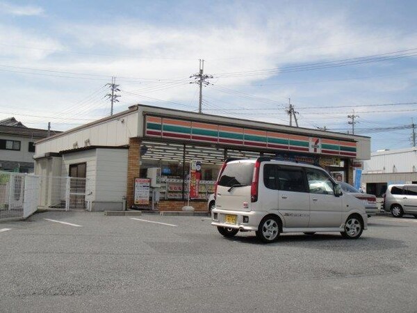 居室(セブンイレブン加東上滝野店まで160ｍ)