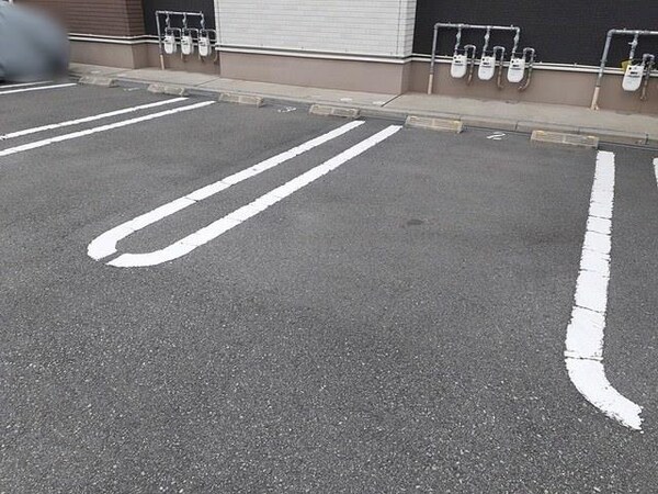 駐車場・駐輪場