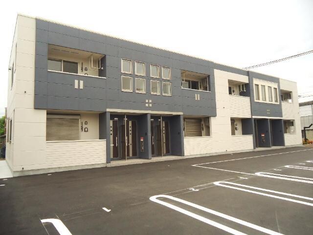 物件外観写真1　(外観写真（昼）)