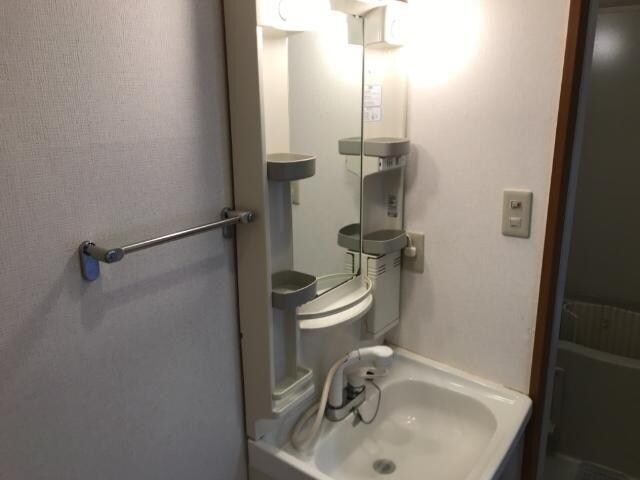 物件内観写真7　(洗面)