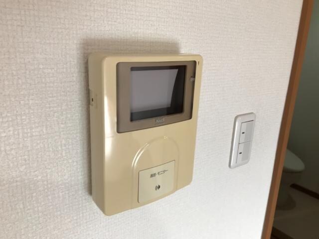 物件内観写真9　(カメラ付インターホン)