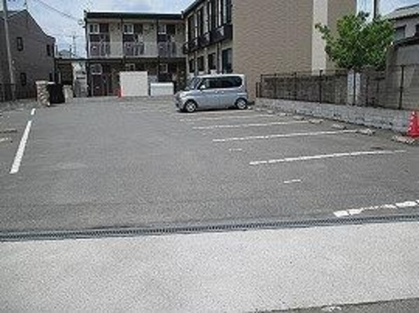 駐車場・駐輪場(駐車場)