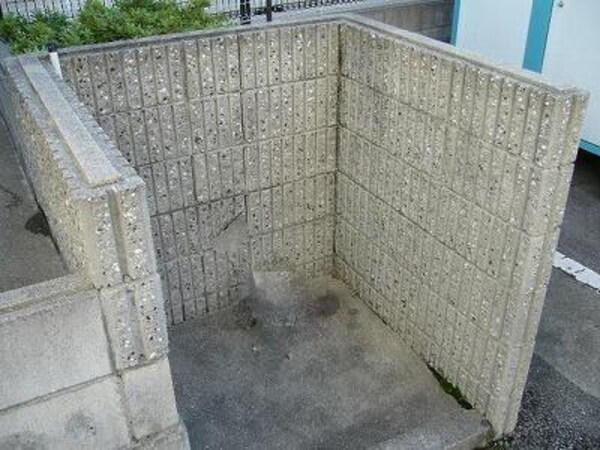 居室(ゴミ置き場)