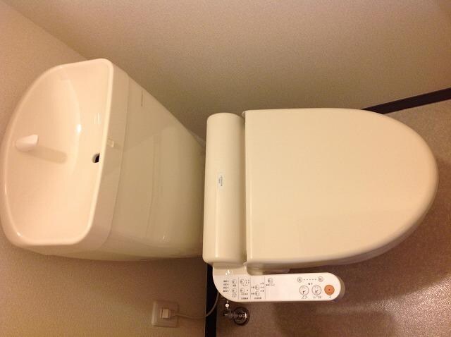 物件内観写真6　(温水洗浄便座つき)