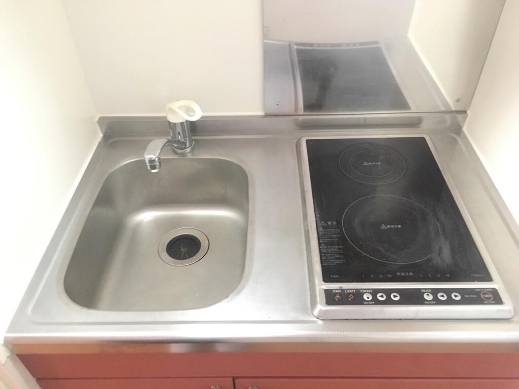 物件内観写真4　(2口電気コンロ)