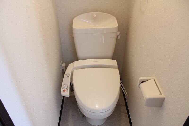 物件内観写真7　(温水洗浄付き)