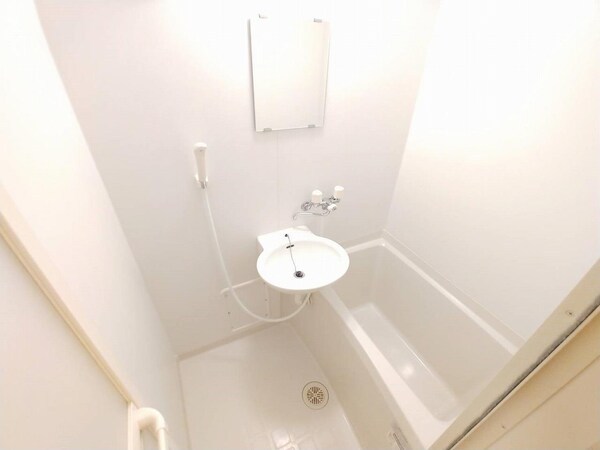 バス／シャワールーム等(浴室乾燥機付き)